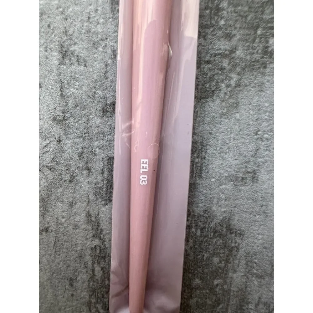 ESTATE COSMETICS EEL03 - Eye Liner Brush NEW Vegan and Cruelty Free